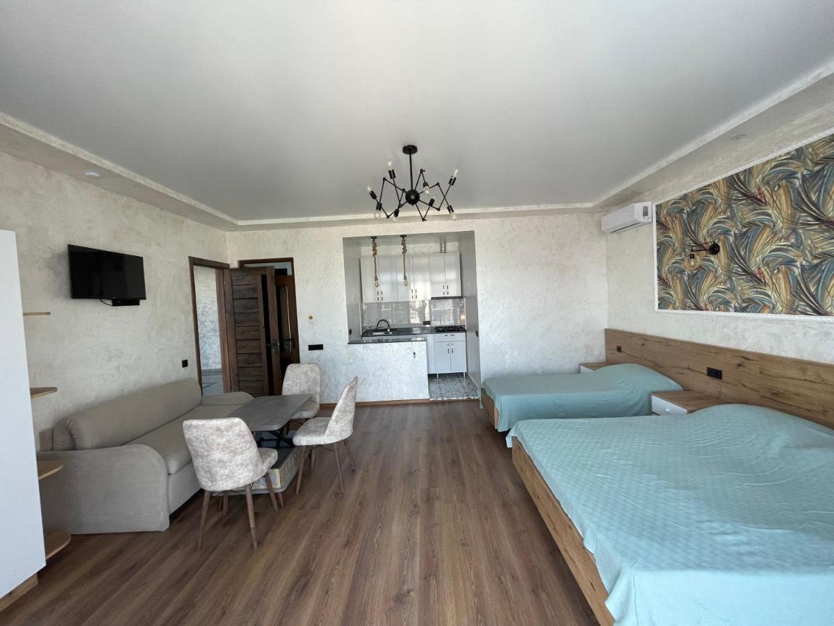 Sun Kissed Hotel Kobuleti Bagian luar foto